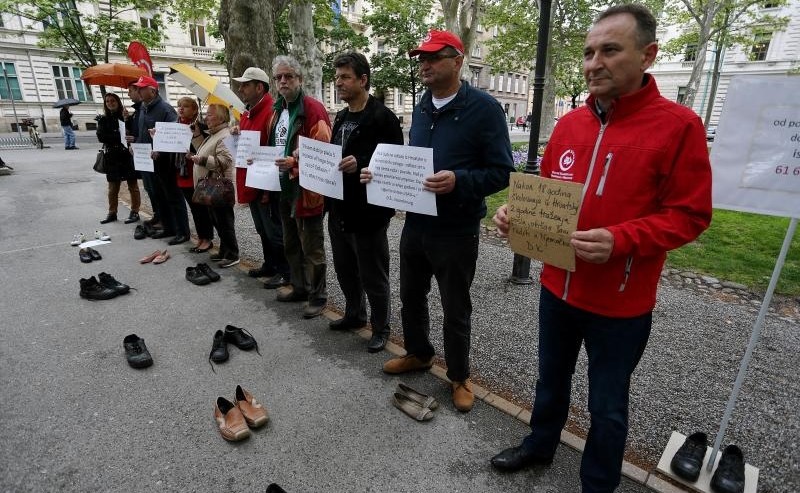 Ovogodišnji ''Prosvjed ostavljenih cipela'' kao primjer neučinkovite i bespotrebne sindikalne akcije